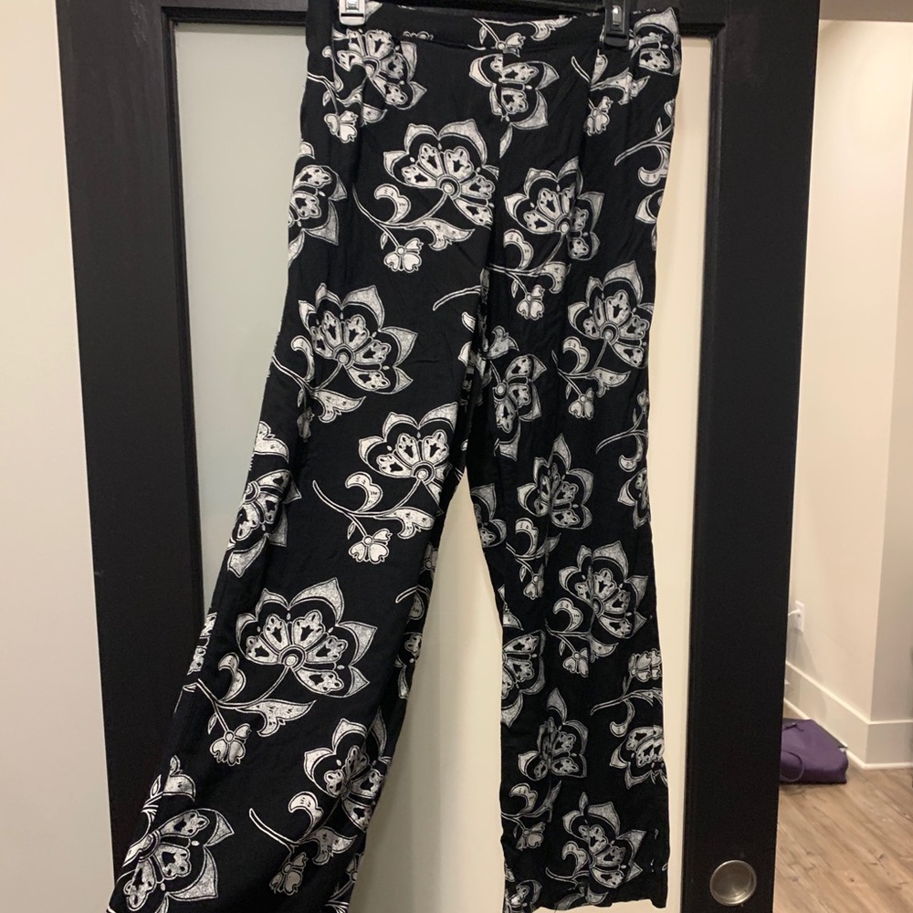 Black and white pants